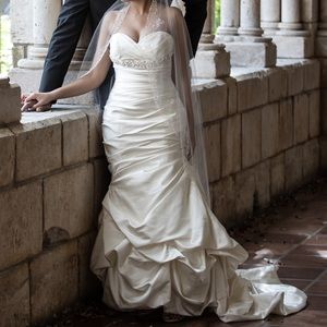 Wedding Dress Paloma Blanca